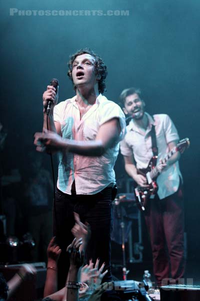 FRIENDLY FIRES - 2011-11-05 - PARIS - La Cigale - 